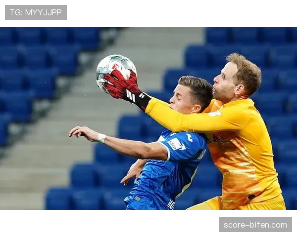 莱比锡快速推进多点开花 格鲁达鲍姆加特纳双前锋配合默契 莱比锡快速推进多点开花 格鲁达鲍姆加特纳双前锋配合默契